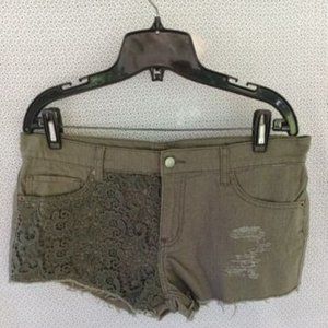 Forever 21 Women Shorts Army Green Jean Size 30 Distressed Zipper